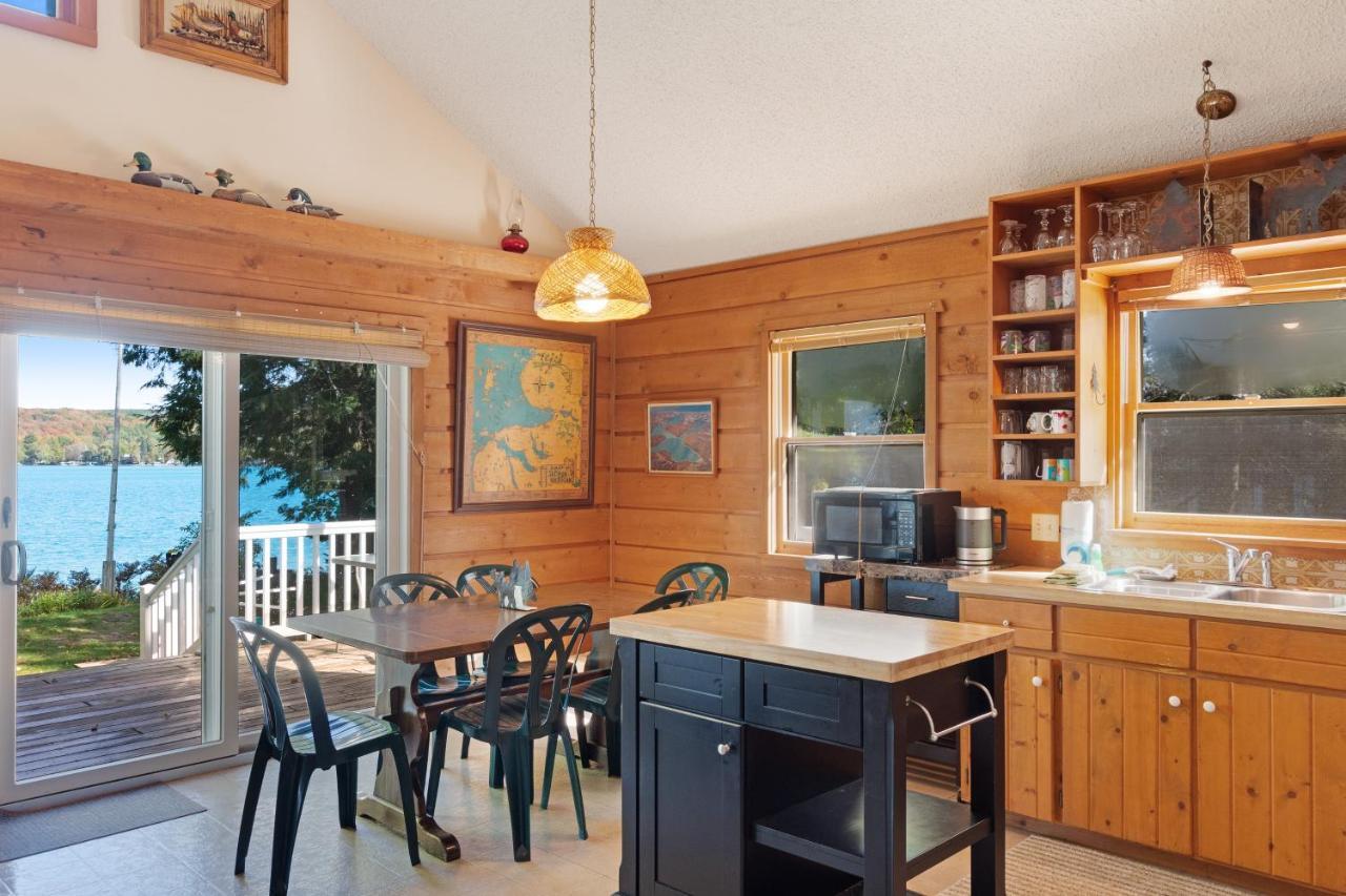 Walloon Lake Cottage بوين سيتي المظهر الخارجي الصورة