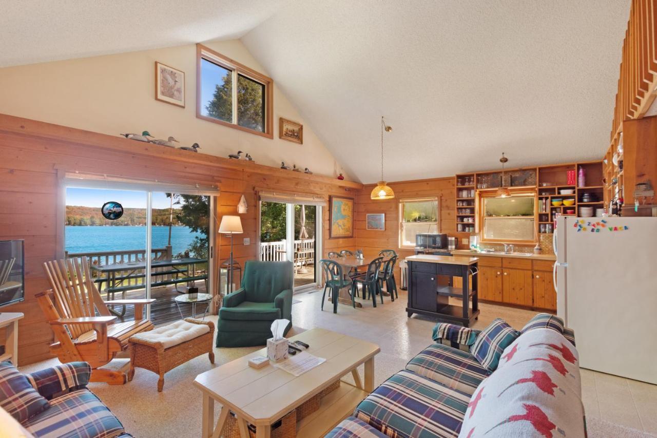 Walloon Lake Cottage بوين سيتي المظهر الخارجي الصورة